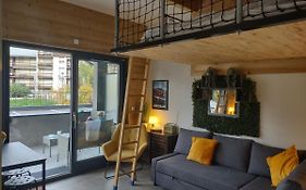 Roomy Studio Near Town And Ski Lift, Free Wifi And Parking